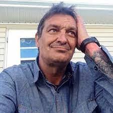 Clifford Cull's Instagram, Twitter & Facebook