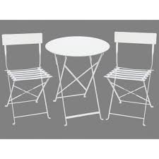 Il existe différentes formes, petites, grandes, de forme arrondie ou carrée, en bois, en plastique ou en fer forgé. Salle A Manger De Jardin En Metal Canebiere Une Petite Table Et 2 Chaises Blanc Achat Vente Ensemble Table Et Chaise De Jardin Salle A Manger De Jardin En Cdiscount
