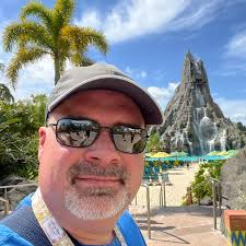 Hey, anyone local a travel agent or have someone they recommend? Thanks!