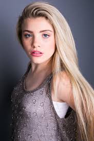 Elle M. — Hannah Noelle Models