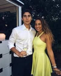 Aunque la modelo venezolana marilisa maronesse y chayanne casi no publican fotos familiares en redes, su hija sí suele hacerlo en ocasiones especiales como esta, unas vacaciones junto a sus «mejores amigos». Resultado De Imagen De Chayanne Y Su Esposa Chayanne Imagenes De Chayanne Esposa