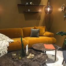 Un Canape Jaune Curry Bolia Tendance Deco 2018 Deco Chambre Bebe Chambre Bebe Feng Shui
