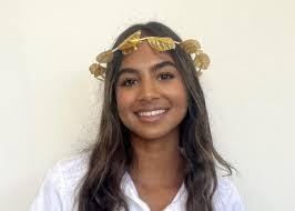 Sophia Farmer's Instagram, Twitter & Facebook