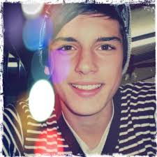 Benjamin Gonzales (@BenjaGonzales_)