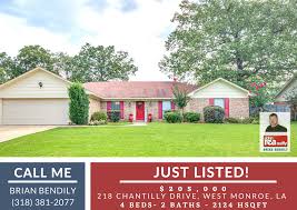 Just Listed 218 Chantilly Drive West Monroe La In 2020 Flex Room Patio Spaces Wood Burning Fireplace