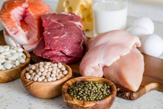 Cắt quá nhiều protein để giảm cân, cơ thể sẽ có 9 dấu hiệu "cầu cứu", cần điều chỉnh ngay