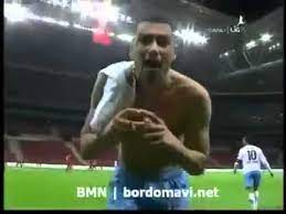 Doktorların ifadesine göre stres nedeniyle demans hastalığına yakalanan. Burak Yilmaz In Anne Sevgisi Youtube