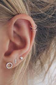 70 Ideas For An Ultra Feminine And Modern Look Ear Piercing Trendsforladies Summer Wedding Jewelry Ear Piercings Helix Jewelry