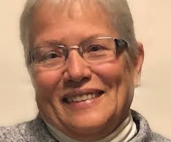 Sandra Stender's Instagram, Twitter & Facebook