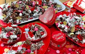 The combination of peanut butter and chocolate covered chex cereal that is then tossed in powdered sugar to coat every last piece is nearly irresistible! Puppy Chow Chex Mix Recipe With Chocolate The Best Of Life Magazine
