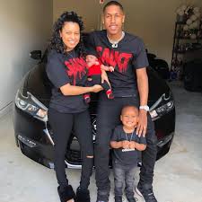 Carmen pretty_hispanic is a youtube star and a very active media personality known as a member of a popular family the pritchett family. Carmen And Corey Photos Facebook