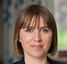 Socialdemokraterna, även förkortat till sap eller s, fick flest röster i sveriges senaste riksdagsval. S Bjuder Upp Dansk Folkeparti Till Dans