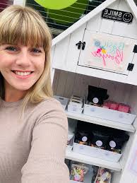 I needs some sweet's. Can you put it in my basket 🧺.