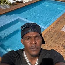 What a treasure! 🤩 You may remember we shared a beautiful drawing of  Officer Krish. Well, the artist dropped by and gave us his masterpiece. We  are in awe and appreciate his