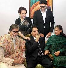 Indian film actor dilip kumar family with father, mother, brother, sister & wife photos 2017 hd. Outlook Photo Gallery Dilip Kumar With His Wife Saira And Bachchan Family Members Amitabh Bachchan Jaya Bachchan And Abhishek Bachchan At A Photo Session During His 89th Birthday Celebration In Mumbai