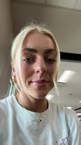 Abby Queen's Instagram, Twitter & Facebook