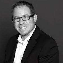 Scott Saperstein's Instagram, Twitter & Facebook