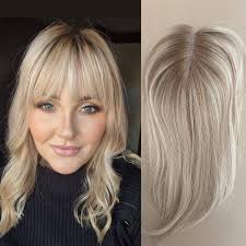 Amazon.com : FQNing Human Hair Topper, Balayage Hair Blonde Short Remy Hair  Piece 5''*5.5'' Soft Silk Base Crown Coverage No Bangs for Women (8 Inch,  T16/10,honey blonde with toffee lowlights and level