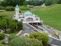 Gare Des Benedictins De Limoges Haute Vienne France Miniature In Elancourt France Architecture Model Underwater World