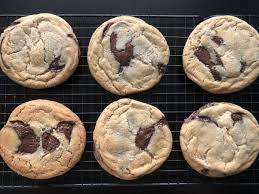 The New York Times Chocolate Chip Cookie What S Cooking On Planet Byn Chocolate Chip Cookies Smitten Kitchen Chocolate Chip Cookies Chip Cookies