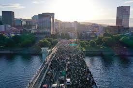 1,000 peaceful protesters lined ellsworth street in downtown albany on june 2, calling for racial justice. Portland Police Chief Resigns Amid George Floyd Protests Pbs Newshour
