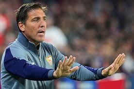 Browse 1,074 eduardo berizzo stock photos and images available, or start a new search to explore more stock photos and images. Resmi Sevilla Depak Eduardo Berizzo Dari Kursi Pelatih Semua Halaman Bolasport Com