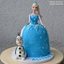 Barbara S Backstube Prinzessin Elsa Torte Luftiger Schokokuchen Mit H Elsa Torte Kindergeburtstagskuchen Geburtstagskuchen Kinder