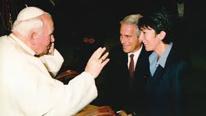 An unearthed photograph of a beaming Jeffrey Epstein and Ghislaine Maxwell being blessed by the Pope — showing their all-powerful connections.⁣ ⁣ The snap sees the convicted paedophile billionaire and his alleged “