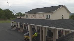 Following drivers meeting with crew chief, you'll drive a nascar race car for timed racing sessions. Kings Mountain Drive In Theater Hosting Graduations Concerts Wcnc Com