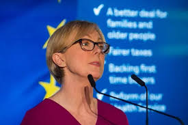 Coronavirus Ireland: Celebrity GP Dr Hilary Jones faces twitter backlash  after claiming Ireland has no health service