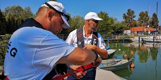 Peoplelooker.com has been visited by 100k+ users in the past month Azert Kuzdenek Hogy Ne Legyen Tragedia Likebalaton