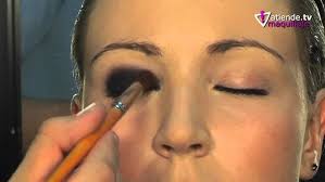 Maquillar ojos ahumados. Paso a Paso