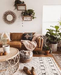 A Mix Of Mid Century Modern Bohemian And Industrial Interior Style Home And Apartment Decor Decorati Einrichtungsideen Wohnzimmerdesign Wohnzimmer Design