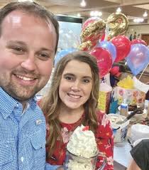 Jill was one of his victims.) now, it seems the latest. Josh Duggar S Wife Anna Is Standing By Him Despite Serious Federal Charges Even Accompanied Him To Turn Himself In