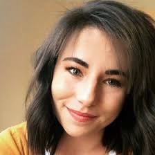 Karlie Baxter (karlie51)