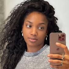 Iza confirma indiretas para ex-marido em novo álbum após divórcio