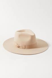 Uo Flat Brim Felt Fedora In 2021 Outfits With Hats Fedora Hat Outfits Women Hats Fashion