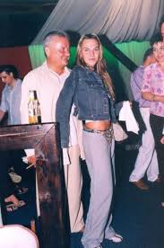 Lesko is of ukrainian origin and she lived in moldova until she was 17 years old, when she moved to romania, where she has lived ever since. Motivul Pentru Care Anna Lesko A Ajuns La DivorÈ› Cu Cine S A Mai Iubit Artista Inainte De TatÄƒl Copilului Ei Impact