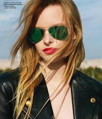 LARGO Y CALIDO VERANO