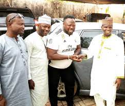 Nigerian musician gives car gifts to actors | Premium Times Nigeria
