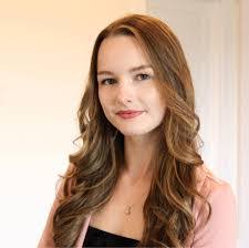 Bailey Hanson's Instagram, Twitter & Facebook