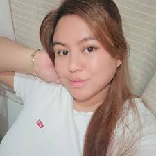 Well tinuro to sakin ng isang chinese friend. ANG POWER NG LAUREL. Di ka  daw mawawalan ng pera sa wallet, ever. well, di pa naman nawawalan ng pera  ang wallet ko...kase yang