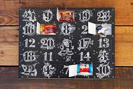 Adventskalender Fur Manner Und Frauen Mit Sussigkeiten 2018 Gefullt Mit Weihnachtsgeback Schokolade Frucht Adventkalender Kreidetafel Designs Adventskalender