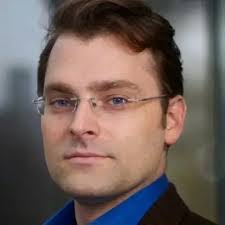 Andrew Vanderburg's Instagram, Twitter & Facebook