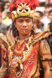 Perayaan cap go meh 2020 di kota cirebon, sangat meriah. Dayak Tribe Attends Cap Go Meh New Year Celebration Budaya Kalimantan Beautiful