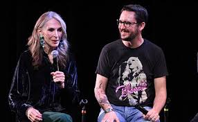 This fansite is strictly against any paparazzi or stalkerazzi pictures. Gates Mcfadden Wikiwand