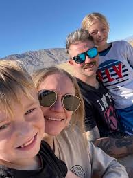 You need to make POTATO CHIP SHRIMP ROLLS before the end of summer:  http://dlsh.it/5twkQtX FULL RECIPE: http://dlsh.it/Ws7OBWo