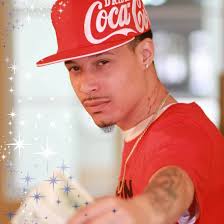 How to post photos to this group?