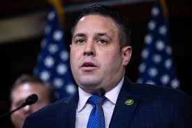 New York Republicans go to all-out war against Santos