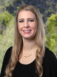 Katie Becker's Instagram, Twitter & Facebook